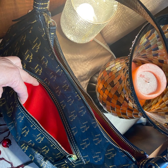 Dooney & Bourke matching purse and wallet - Picture 4 of 11